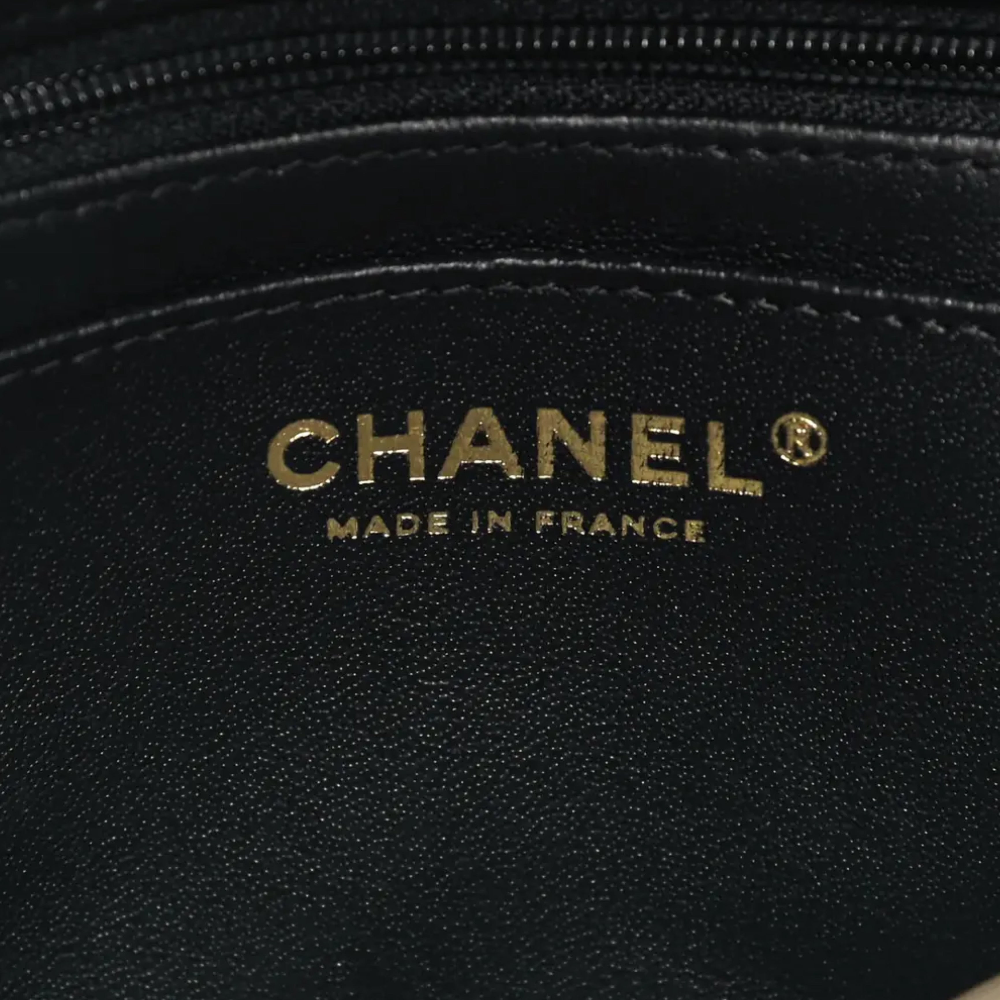 Classique Top Handle